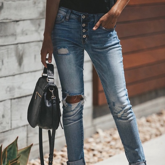 NWT KanCan Midrise Button Fly Mom Girlfriend Jeans - Picture 10 of 11